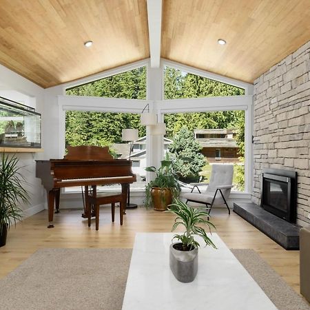 Beautiful Villa With Heated Pool Hot Tub By Forest North Vancouver Exterior photo